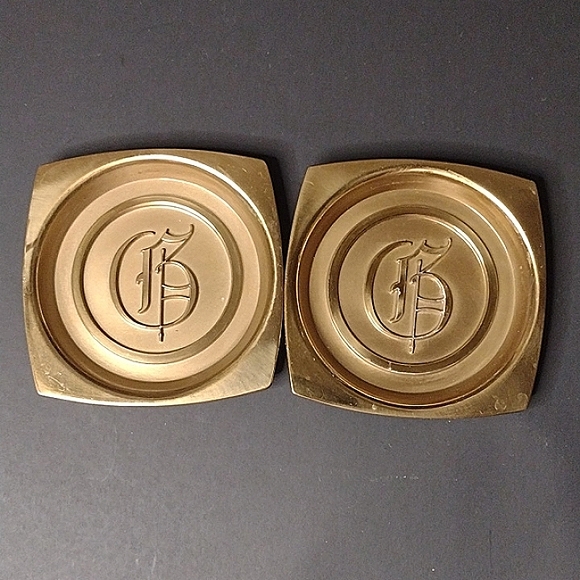 Vintage Hyde Park Brass Square Coaster Set of 8 Embossed Letter G - Picture 6 of 7